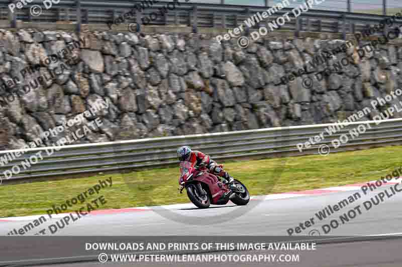 cadwell no limits trackday;cadwell park;cadwell park photographs;cadwell trackday photographs;enduro digital images;event digital images;eventdigitalimages;navarra;no limits trackdays;peter wileman photography;racing digital images;trackday digital images;trackday photos